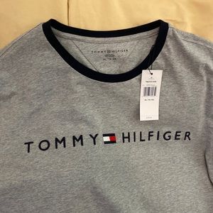 Tommy Hilfiger long sleeve tee xl